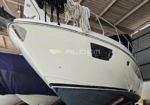 Ferretti 530